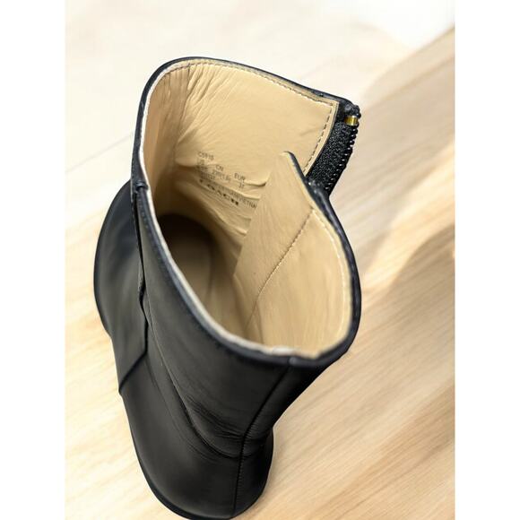 Coach C5910 Chrissy Leather Bootie Size 6.5 - Picture 11 of 12